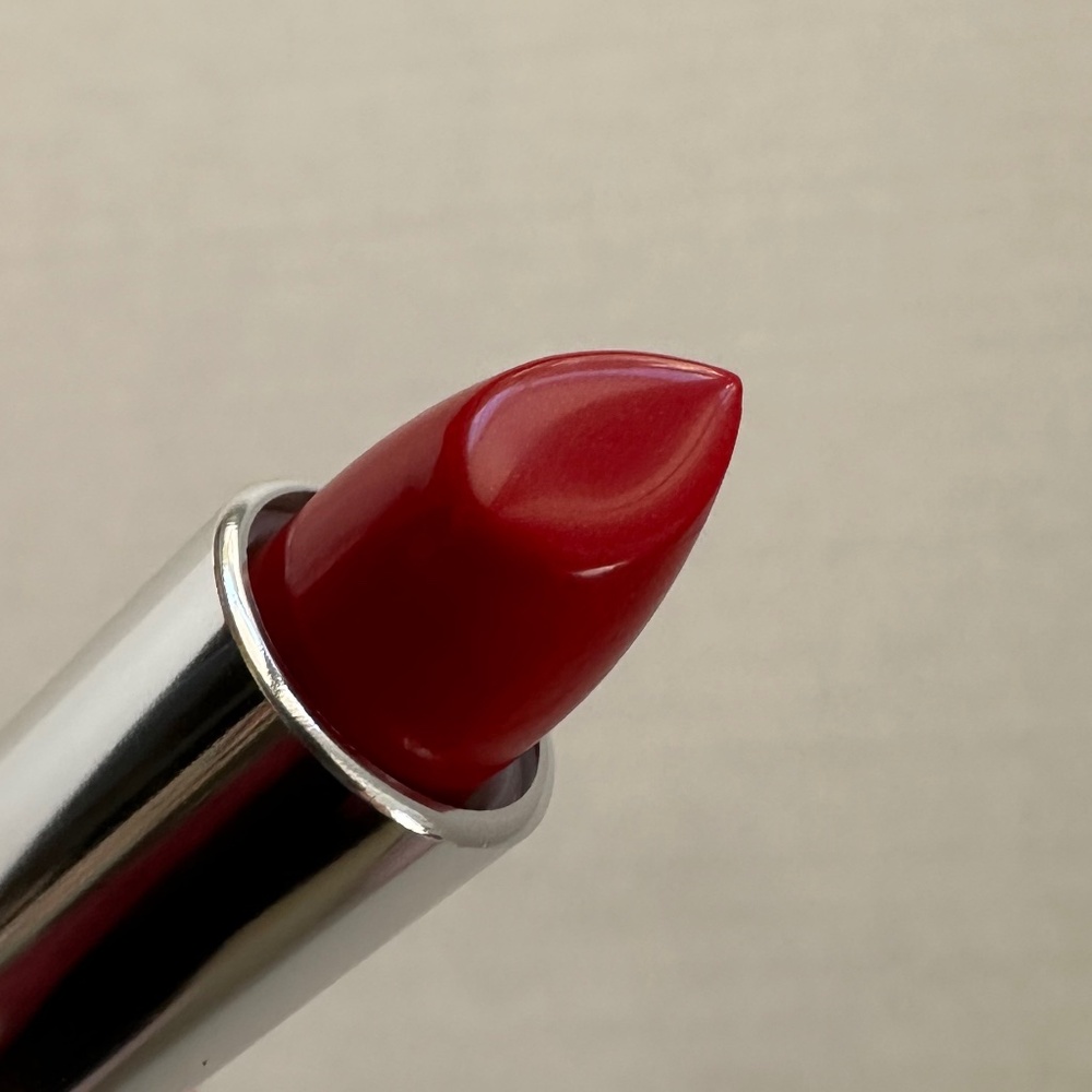Brand new - Clinique lipstick in Cherry Pop 08 - Picture 4 of 6